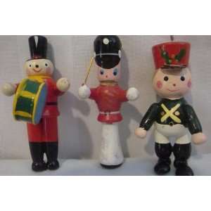   Vintage Wooden Christmas Tree Ornaments Toy Soldiers 