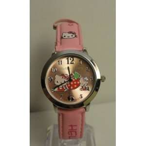  Hello Kitty Friendship Watch + Free Love of Heart Necklace 