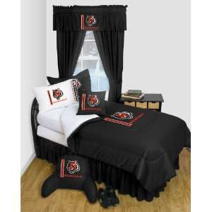   Locker Room Comforter   Cincinnati Bengals NFL /Color Black Size Queen