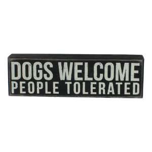 Dogs Welcome Hanging or Standing Décor Wood Box Sign 