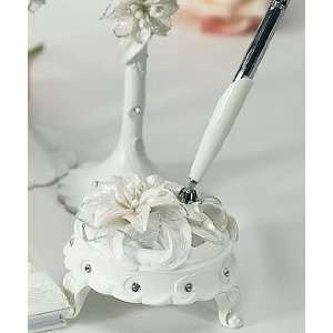  Sculptural White Tiger Lilies Round Pen Set (Set of 1 