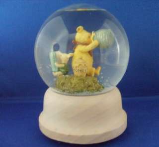 Charpente Classic Pooh With Honey Pot Water Globe  