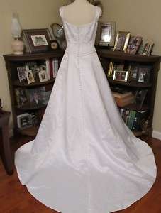   Cinderella Sleeveless Wedding Gown sample Dress Sz 10 style 6290 94