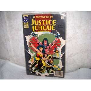   LEAGUE Comic Book Feb. 1993 #71 Dan Jurgens & Rick Burchett Books