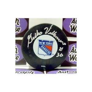  Gilles Villemure autographed Hockey Puck (New York Rangers 