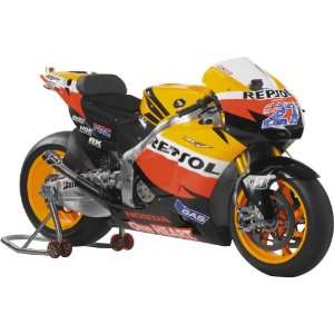 New Ray Repsol Honda MotoGP Casey Stoner #27 Replica Motorcycle Toy 