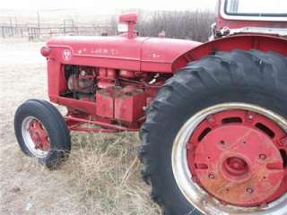 MCCORMICK WD9 TRACTOR ANTIQUE FARM IMPLEMENT VINTAGE FARM OLD DRY 