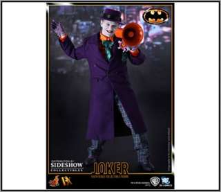 this auction is for the brand new hot toys batman