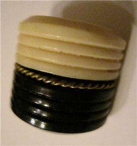 Vintage, Bakelite, two tone, carved, button in cream of corn & black 
