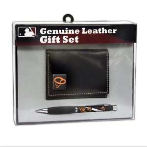    Baltimore Orioles Tri Fold Wallet and Pen Set: Sports & Outdoors