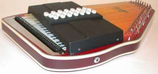 This beautiful autoharp is brand new and has never been played.