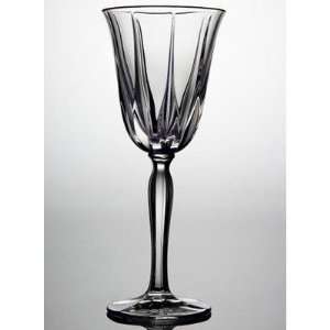    Vendome Clear 7.5 oz Wine Glass [Set of 4]: Kitchen & Dining