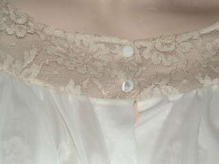 Vintage VANITY FAIR 50s Bridal Negligee Gown Nightgown & Peignoir Bed 
