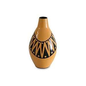  Chulucanas ceramic vase, Sunrays
