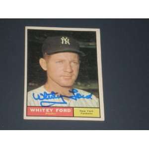  HOF Yankees Whitey Ford Signed 1961 Topps Card #160 JSA 