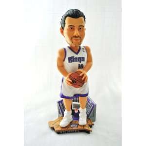 Stojakovic Official NBA #16 courtside 10 inch Bobble Head 