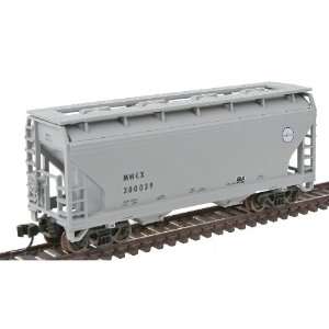   Midwest Railcar #300039 2 Bay Center Flow Hopper N Scale Freight Car
