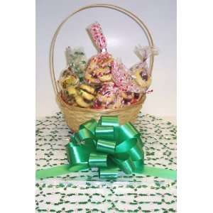 Scotts Cakes Small Butter Cookie Lovers Basket with Handle Holly 
