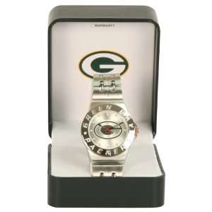    Green Bay Packers Mens Embossed Logo Watch: Sports & Outdoors