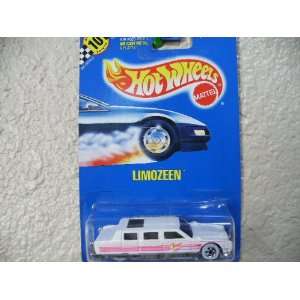 Hot Wheels Limozeen #112 ALL Blue Card White and Pink W/white Walls 