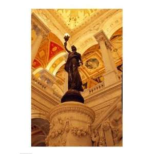  USA, Washington DC, Library of Congress interior with sculpture 