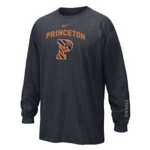  Princeton Tigers Nike Classic Logo Long Sleeve Tee: Sports 