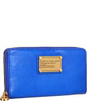 Marc by Marc Jacobs   Classic Q Vertical Zippy Wallet