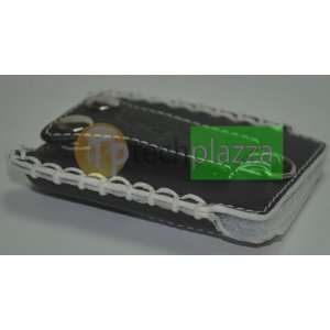  Ipod Nano 3g   Leather Cord Case Black & White Trim 