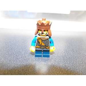  Lego Castle King Mini figure WITH COPPER CROWn sold loose 