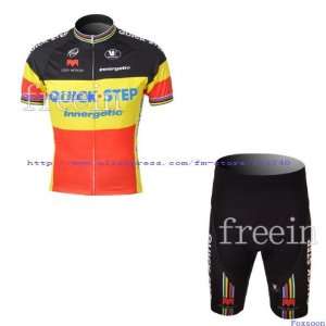 : 2010 quick step short sleeve cycling jerseys and shorts set/cycling 