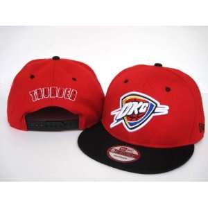  NBA Oklahoma City Thunder Snapback Red Hat: Sports 