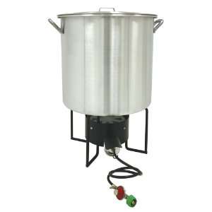  Bayou Classic Bayou Cooker with Hose Guard: Patio, Lawn 