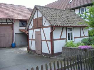 Ehemaliges Bauernhaus mit Scheune, Garage, Nebengebäude in Hessen 