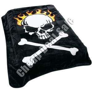   Bed Spread Black Soft Plush Fleece Skull & Cross Bones King Queen New