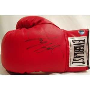 Larry Holmes Signed Everlast Boxing Glove