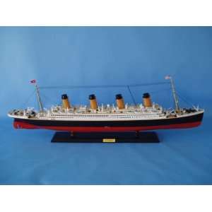  RMS Titanic Limited 40 with Lights 