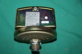 Dwyer Pressure switch 1800 1823 5 NEW IN BOX  