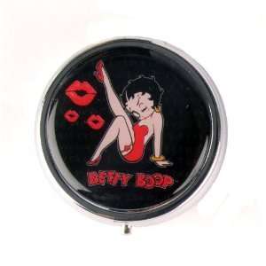  Betty Boop Legs Up Pill Box [Kitchen & Home]: Home 